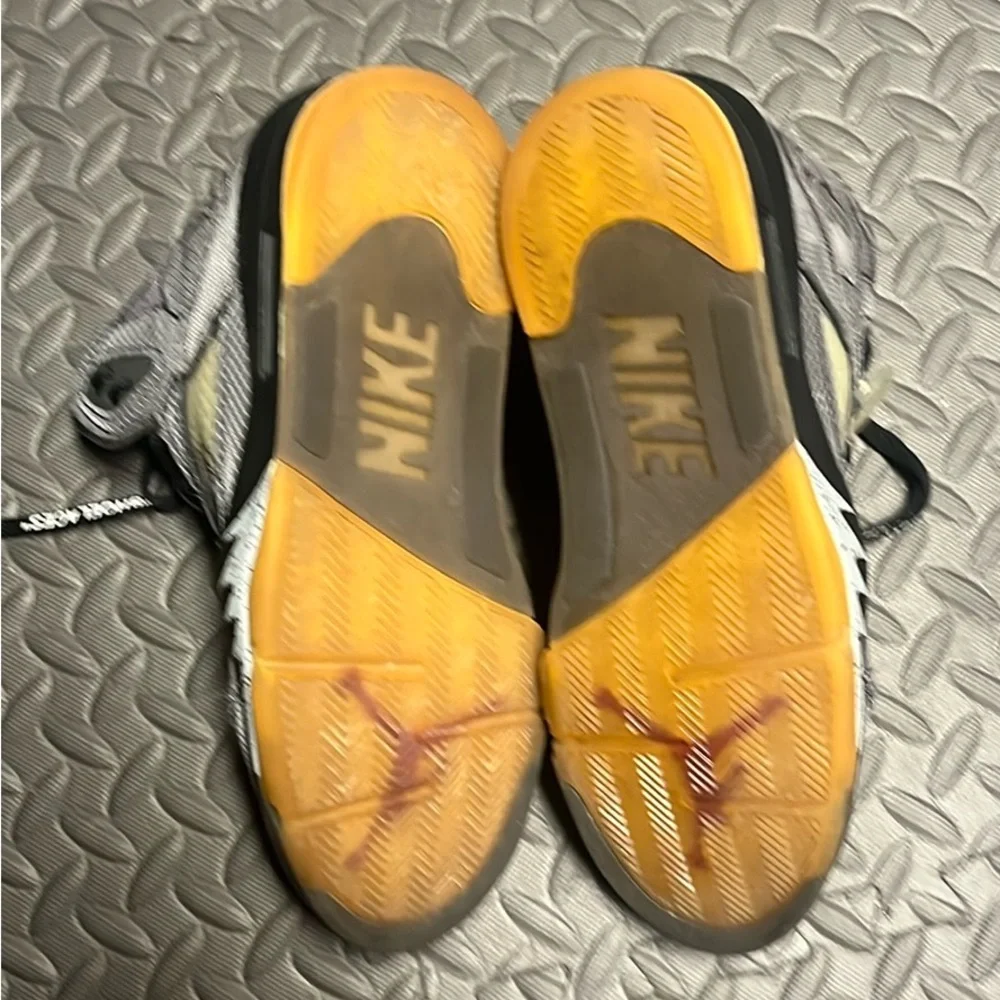 Jordan off white used size 11 - Picture 3 of 5